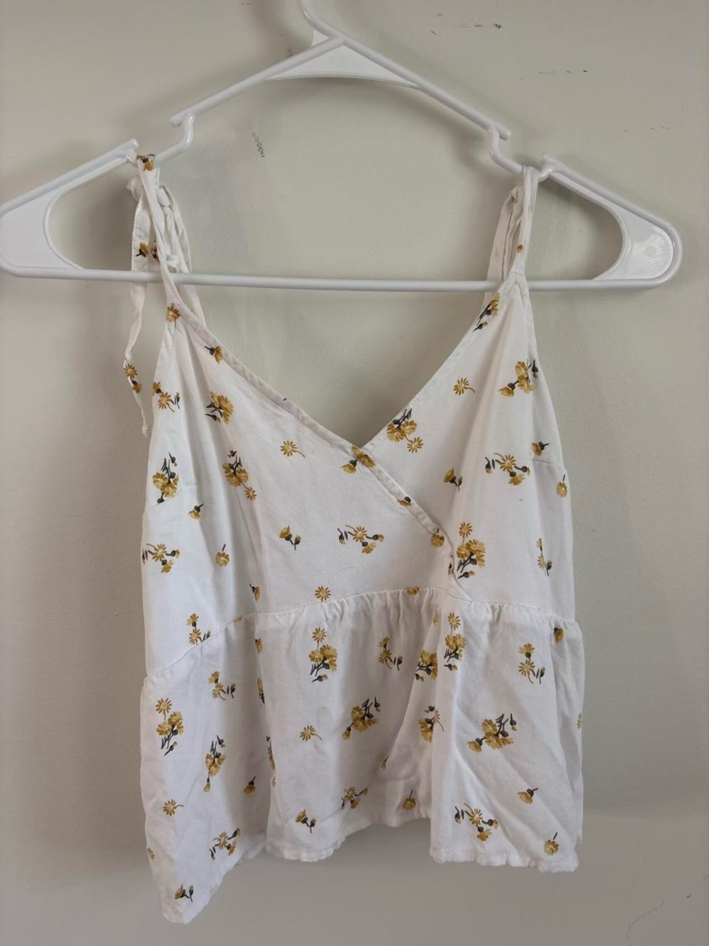 Hollister White Floral Tie-Strap Peplum Tank Top